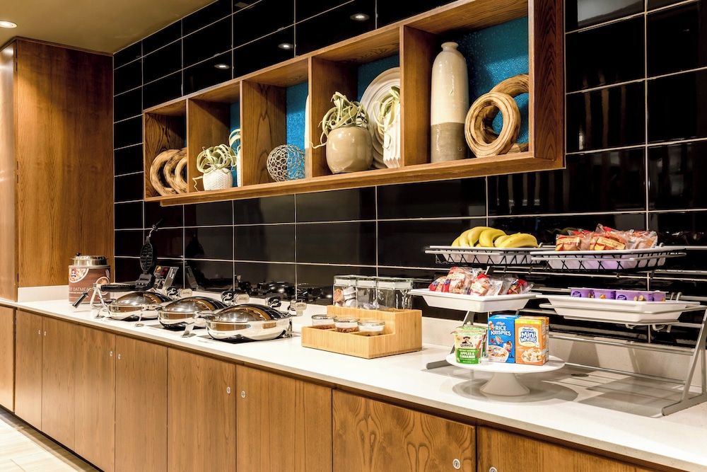 SpringHill Suites by Marriott Tallahassee North - photo 26