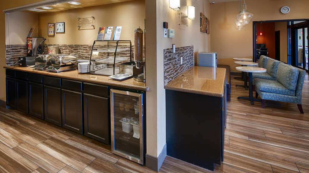 Best Western Plus Edinburg Inn & Suites - photo 9