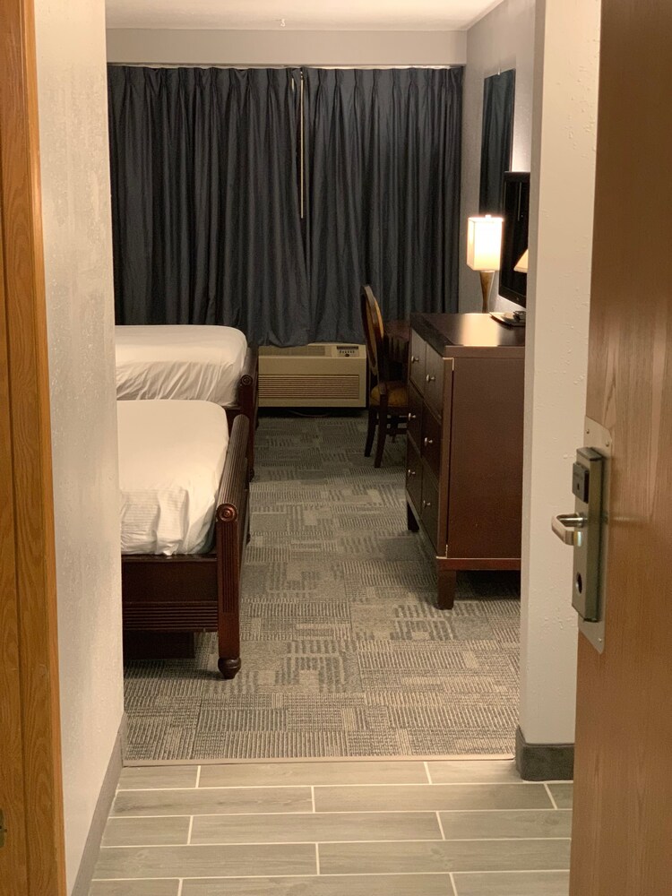 The Metropolitan Hotel - photo 17