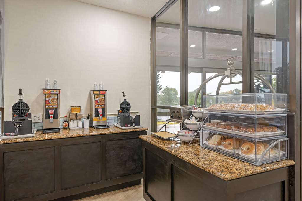 Comfort Suites Idaho Falls - photo 31