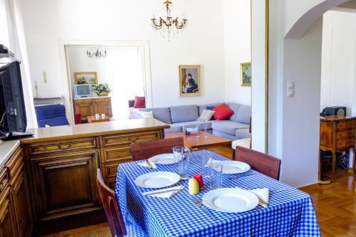 Chalandri Home Away — 4-Star Luxury Hotel in Athens, Greece