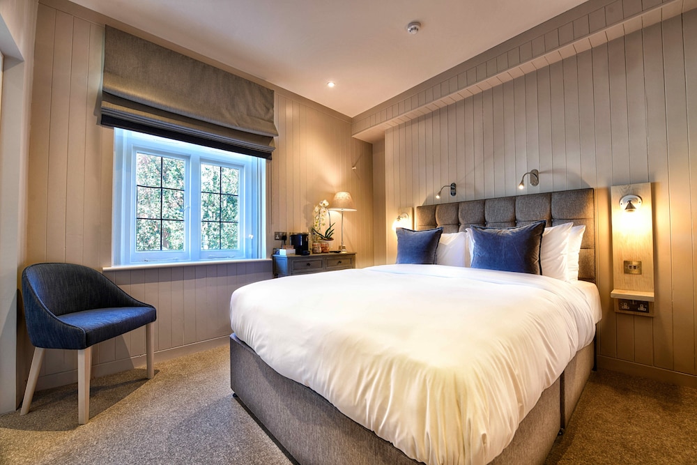 The Bridge in Barnes — 4-Star Luxury Hotel in London, United Kingdom