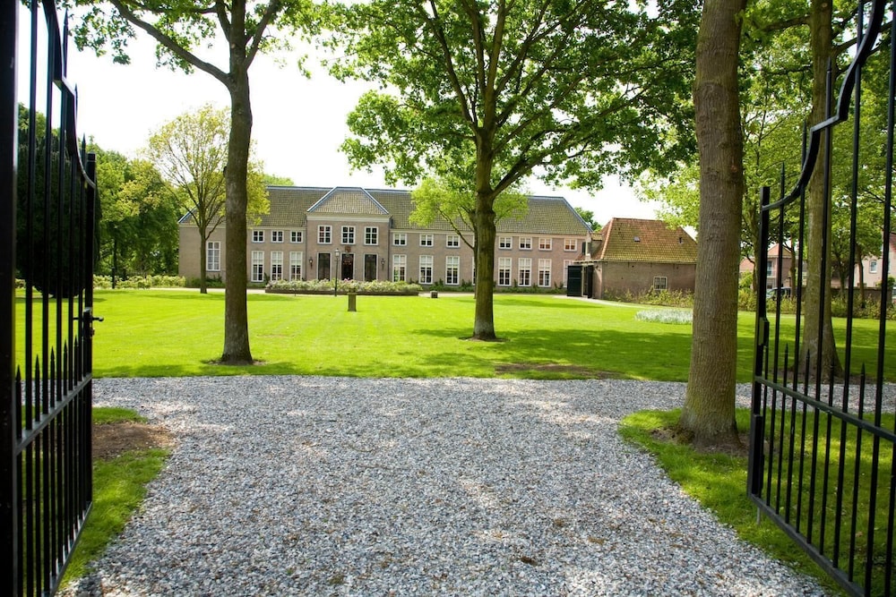 Stadspaleis Hotel OldRuitenborgh — hotel in Vollenhove