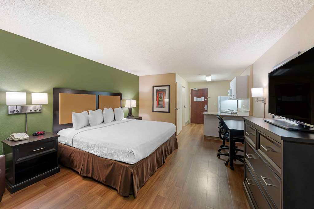 Extended Stay America Suites Los Angeles Chino Valley - photo 11