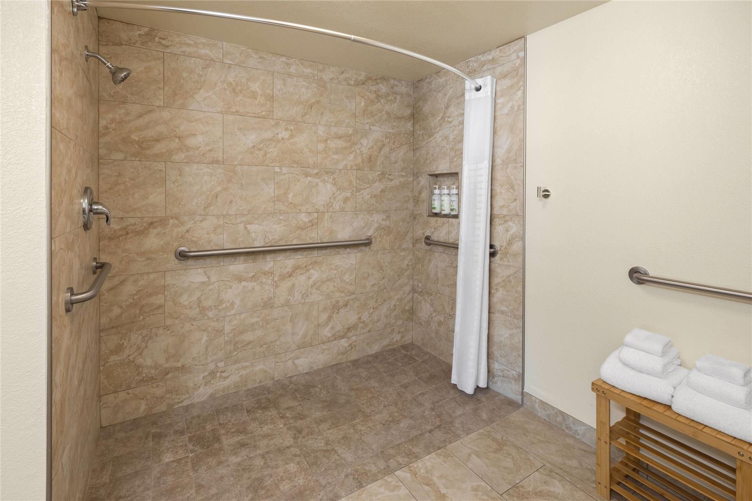 Ramada by Wyndham Merced - photo 11
