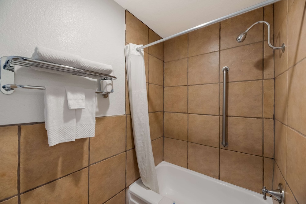 Rodeway Inn Flagstaff Downtown - photo 44