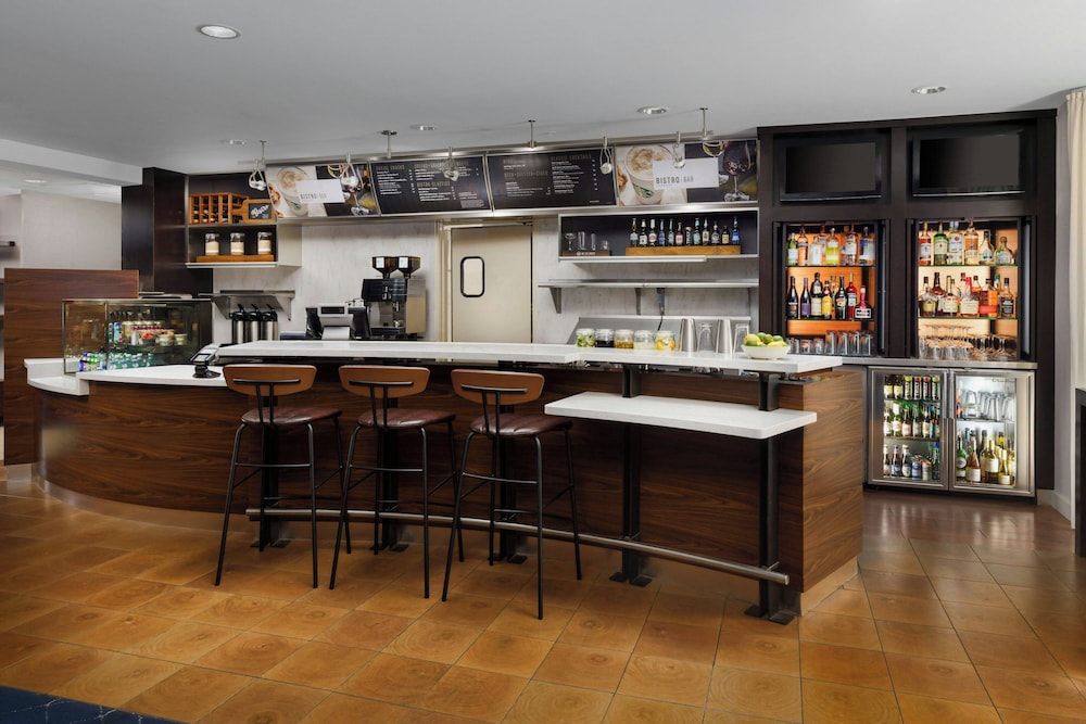Courtyard by Marriott Salinas Monterey - photo 40