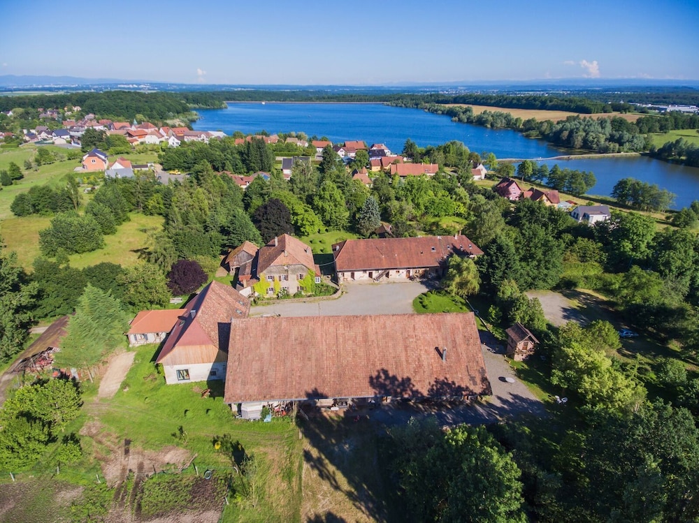 Hotel du Domaine Saint Loup pet-friendly hotel Burnhaupt-Le-Haut