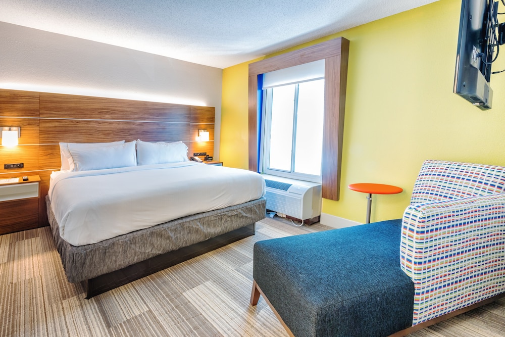Holiday Inn Express Charleston by IHG - photo 6