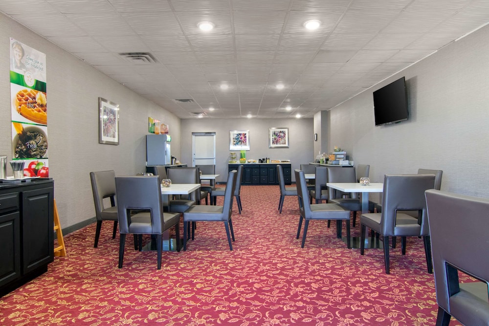 Travelodge Cartersville - photo 26