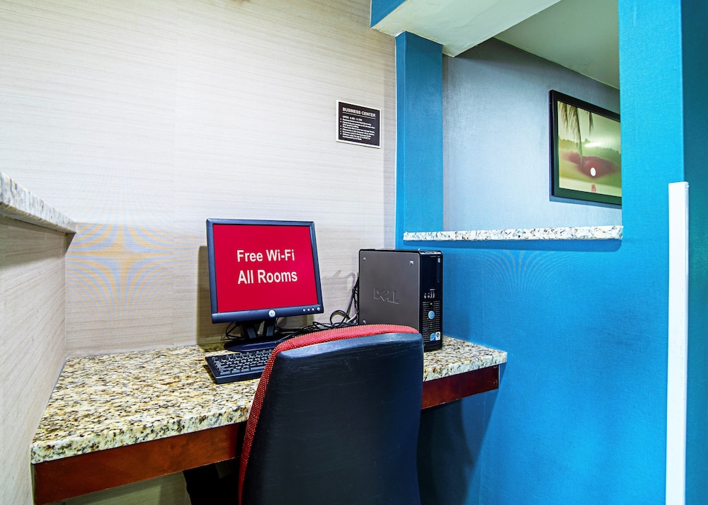Red Roof Inn & Suites Greenwood SC - photo 26