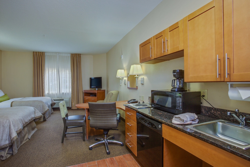 Candlewood Suites Richmond Airport by IHG - photo 13