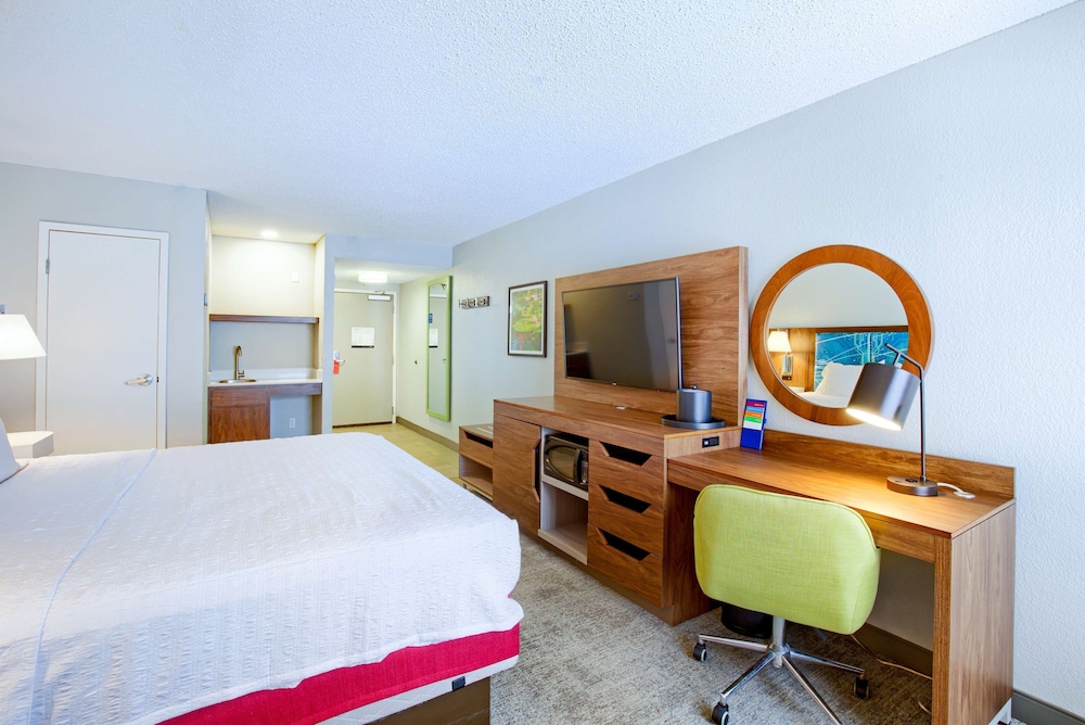 Hampton Inn Slidell - photo 12
