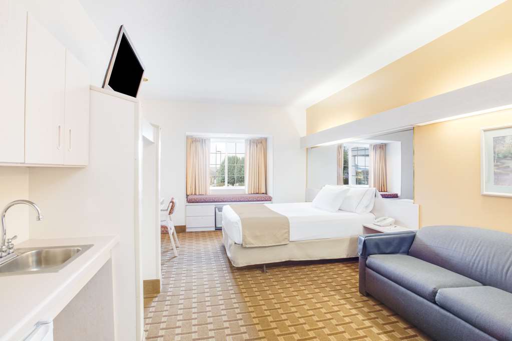 SureStay Hotel by Best Western Christiansburg Blacksburg - photo 8