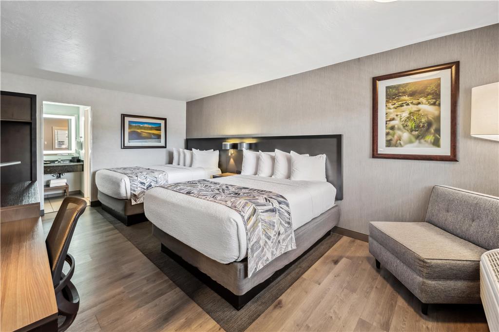 Best Western Plus Hilltop Inn - photo 14