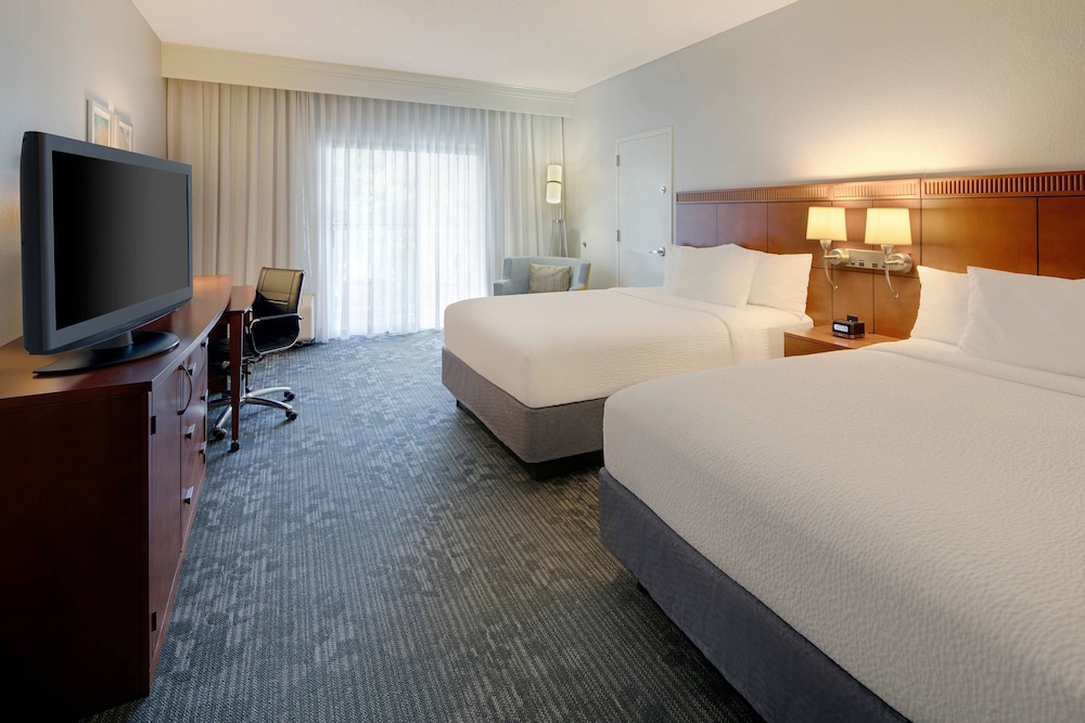 Courtyard by Marriott Addison Midway - photo 9