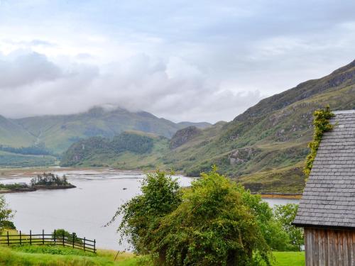 Loch Long View - carbon neutral hotel in Unknown City