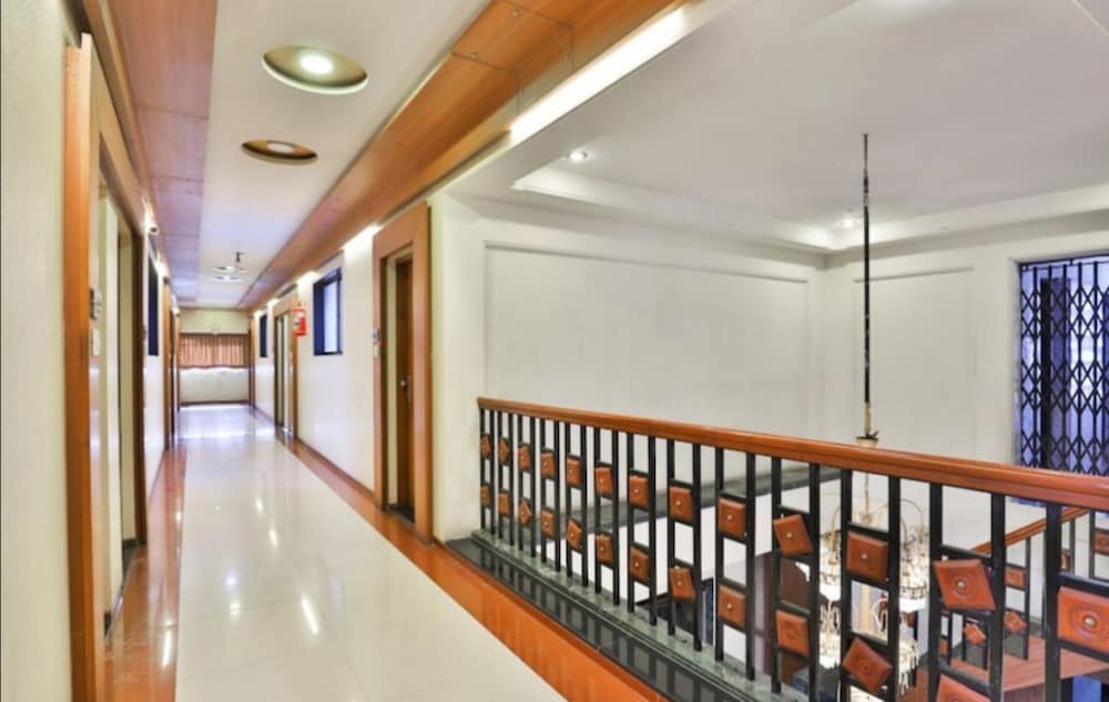 Hotel Ostria — Surat — photo 3