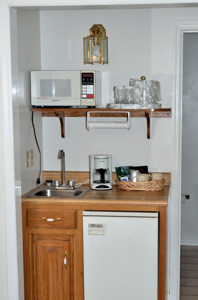 Four Seasons Country Inn - photo 15