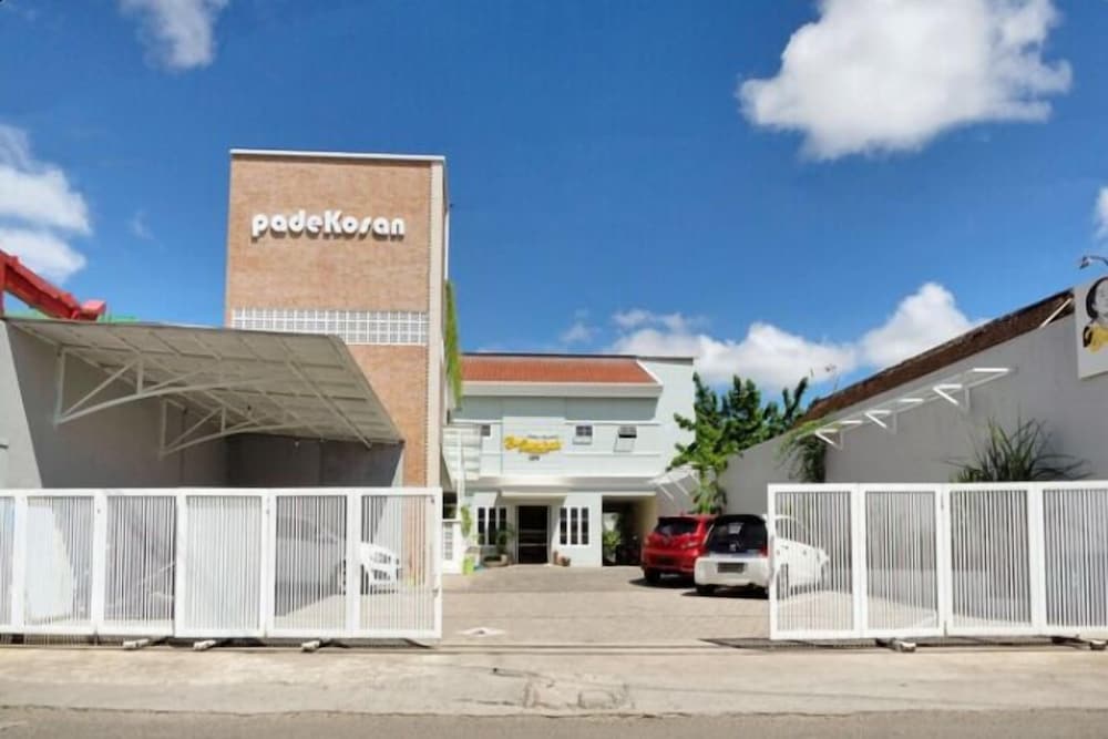 Padekostay — hotel in Tulungagung