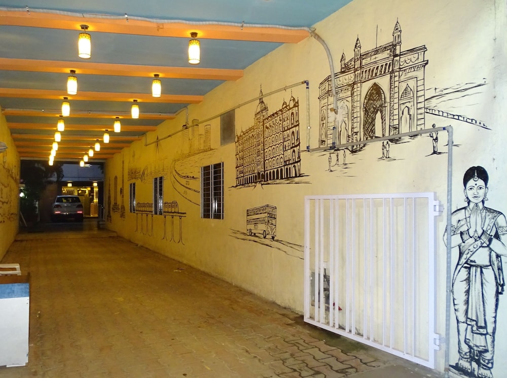 Sunshine Hostels - carbon neutral hotel in Mumbai
