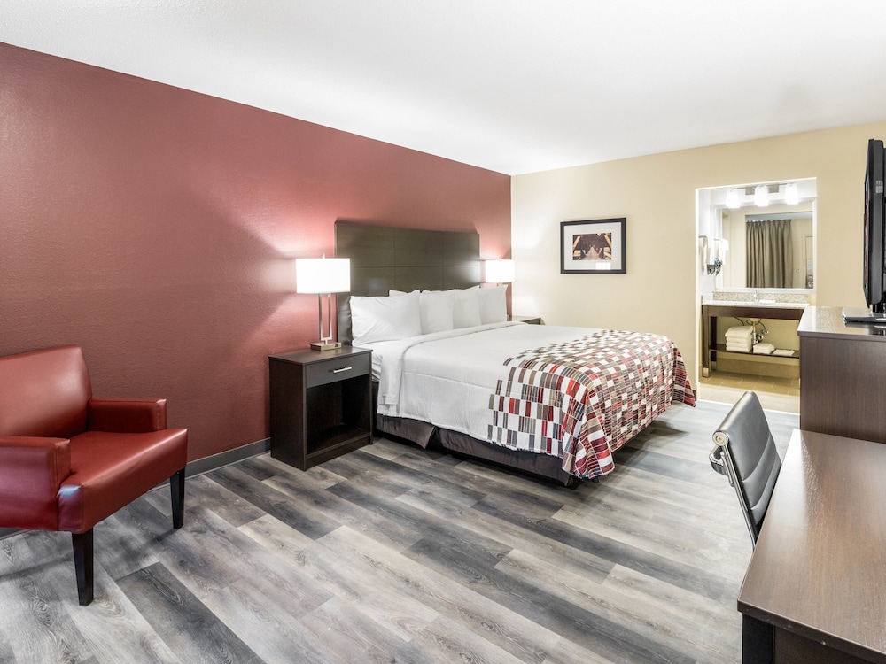 Red Roof Inn Dandridge - photo 12