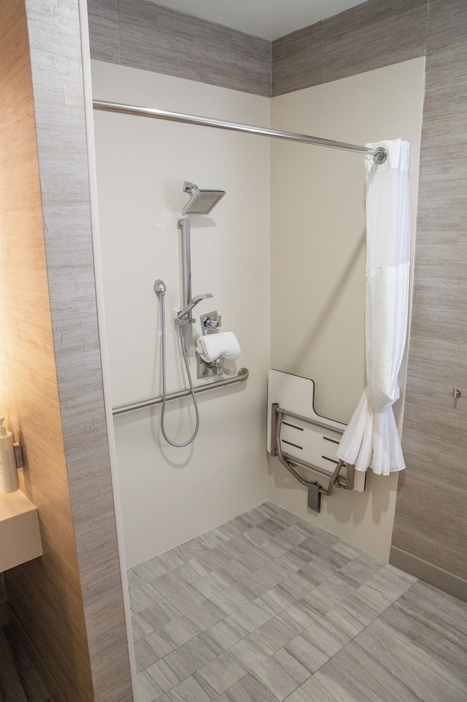 Hilton Garden Inn Los Angeles Montebello - photo 35