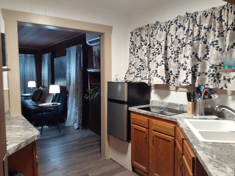 Edgewater Resort Cottage #1 - photo 43