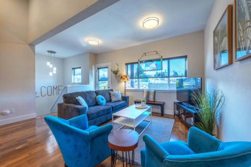 Hull Street Loft — Hood River