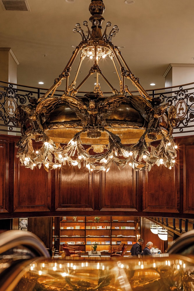 The Adolphus Autograph Collection - photo 6