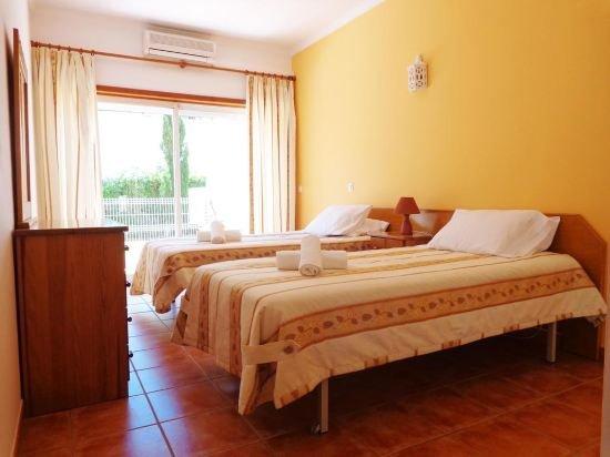 Cardeira Holiday Apartments — 4-Star Luxury Hotel in Lagos, Portugal