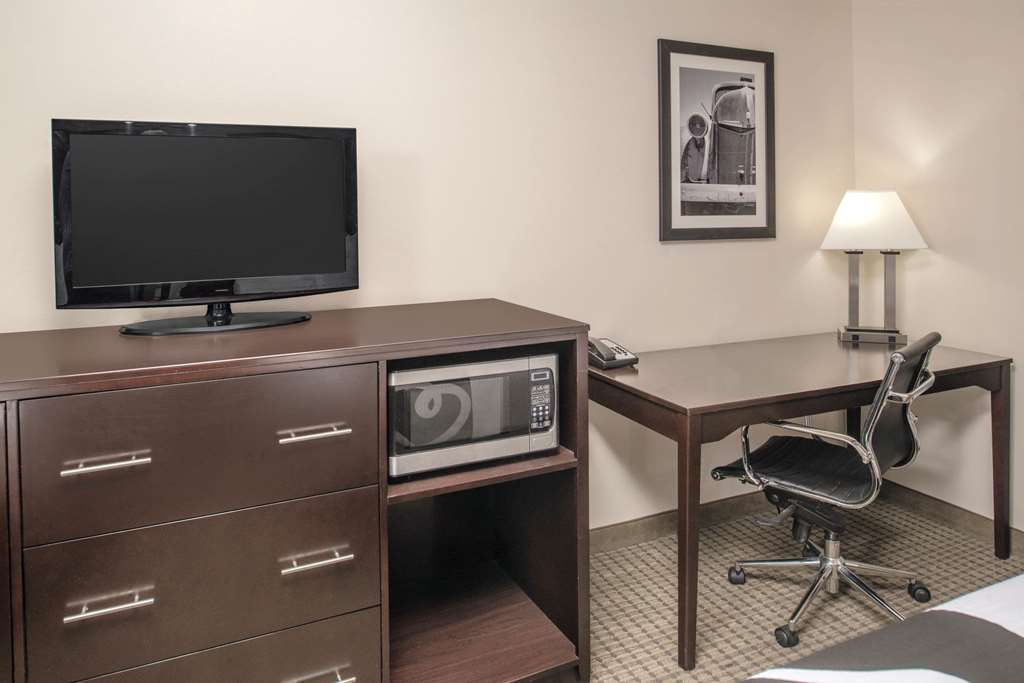 La Quinta Inn & Suites by Wyndham Moscow Pullman - photo 2