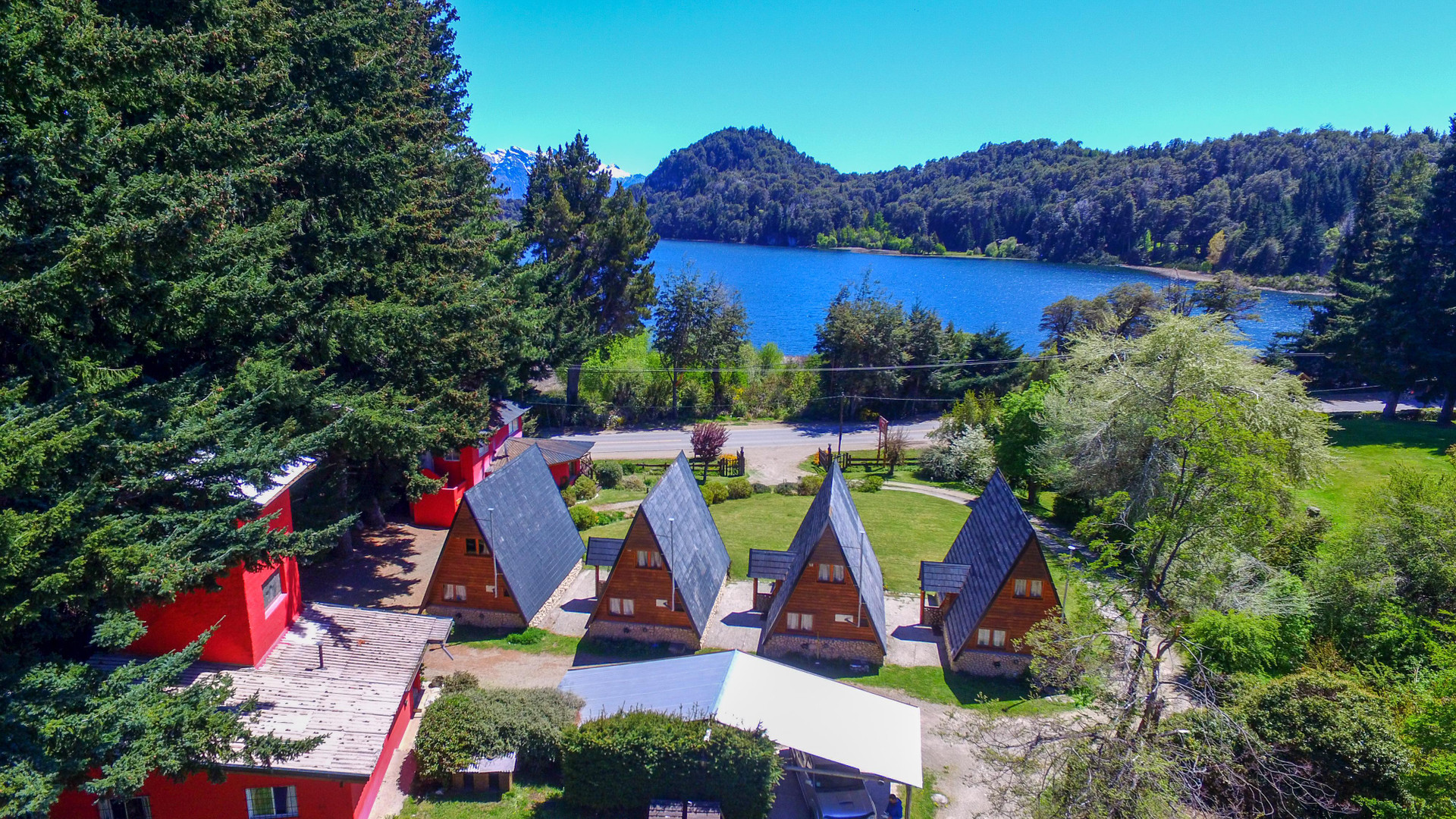 Cabañas del Trébol — 4-Star Luxury Hotel in San Carlos De Bariloche, Argentina