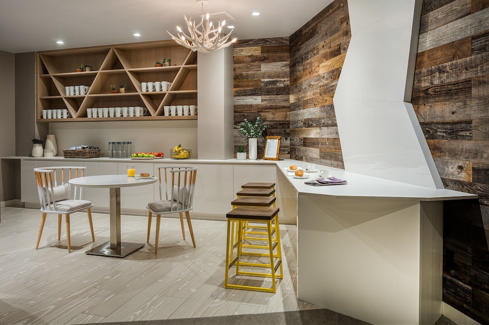 Hotel Zero Degrees Danbury - photo 2