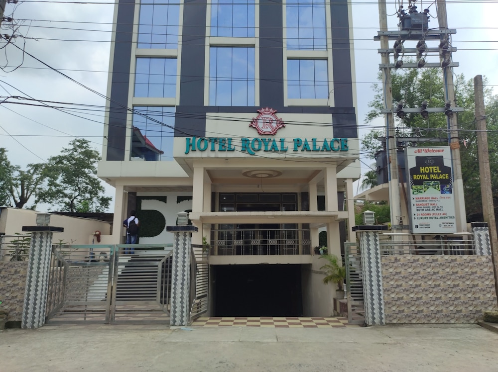Hotel Royal Palace — hotel in Raha