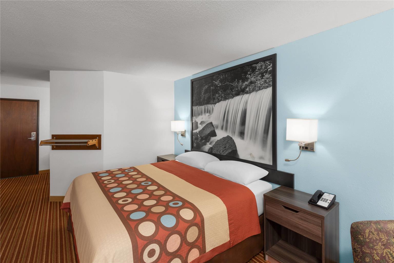 Super 8 by Wyndham Rock Port MO - photo 20