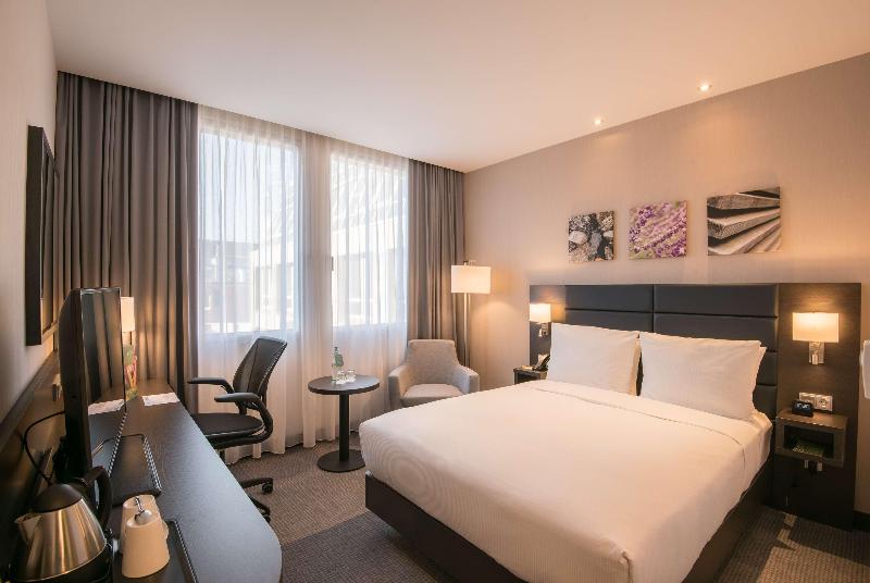 Hilton Garden Inn Frankfurt City Centre — 4-Star Luxury Hotel in Frankfurt Am Main, Germany