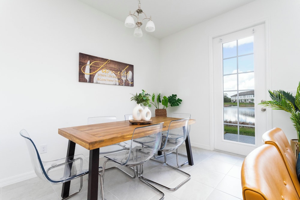 Gorgeous 3Bd Close to Disney Enclaves at Festival 1613 Davenport - photo 11