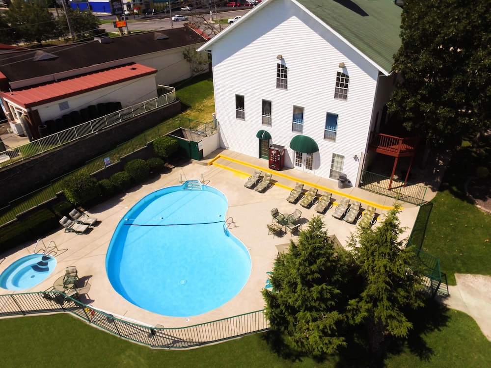 Branson King Resort and Suites - photo 62