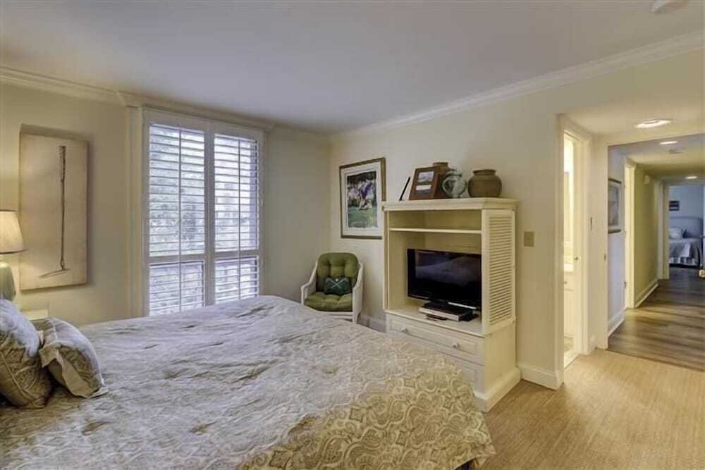 1038 Caravel Court at The Sea Pines Resort - photo 2