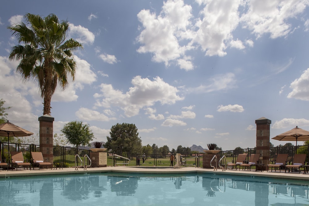 Embassy Suites by Hilton Phoenix Scottsdale - photo 34