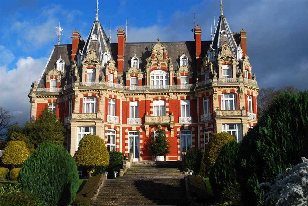 Chateau Impney Hotel & Exhibition Centre — 4-Star Luxury Hotel in Wychbold, United Kingdom