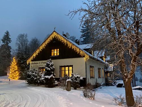 Chalupa U Potoka — hotel in Josefuv Dul