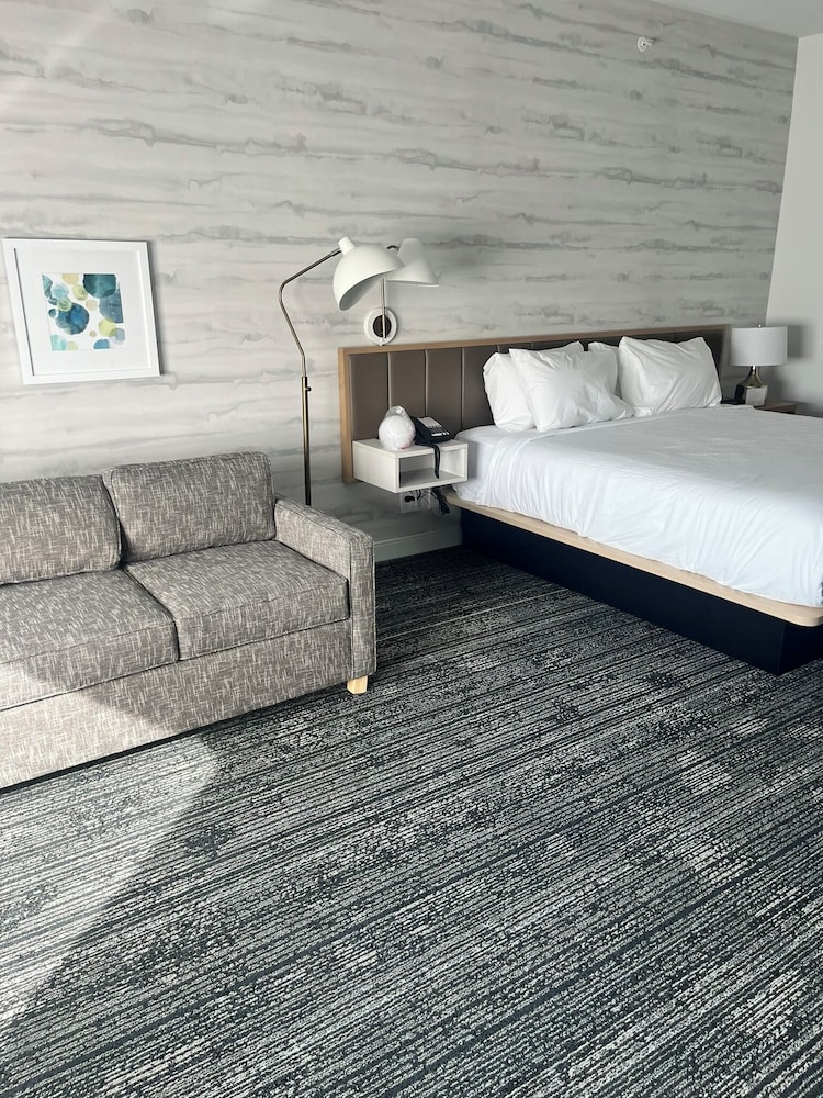 Towneplace Suites By Marriott Cincinnati Oakley - photo 16