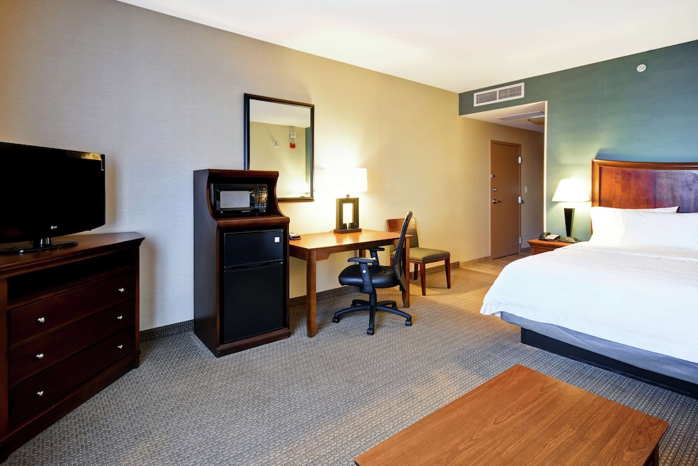 Hampton Inn & Suites Folsom - photo 17
