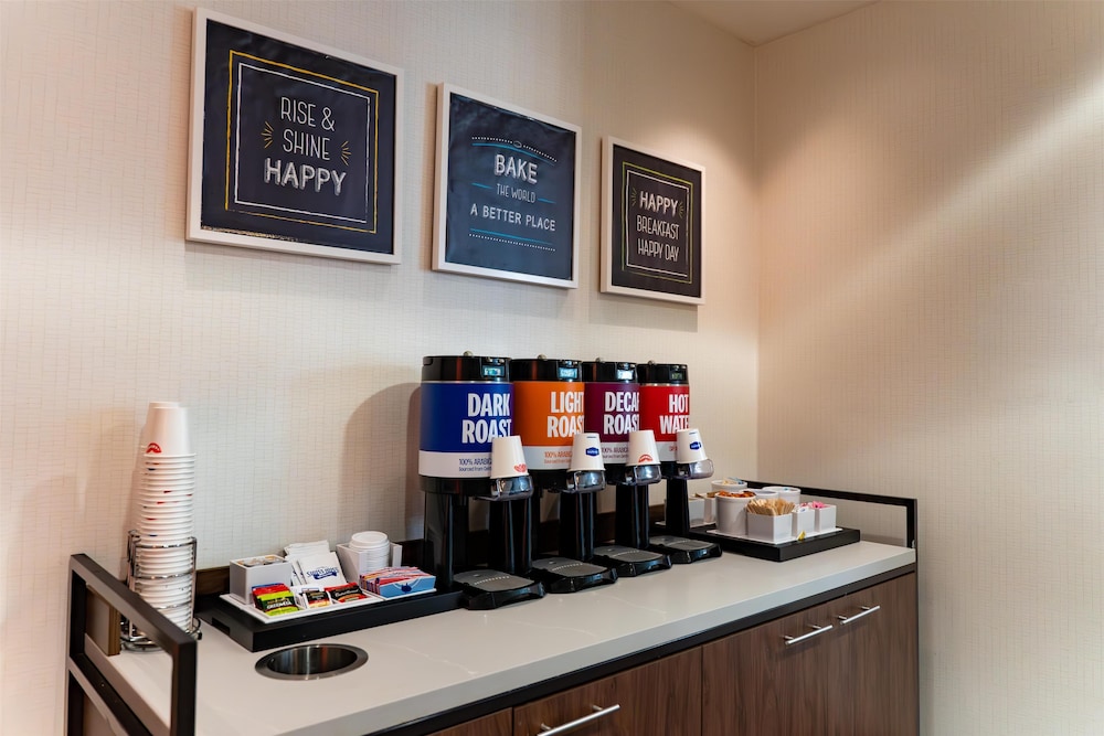 Hampton Inn Turnersville - photo 40
