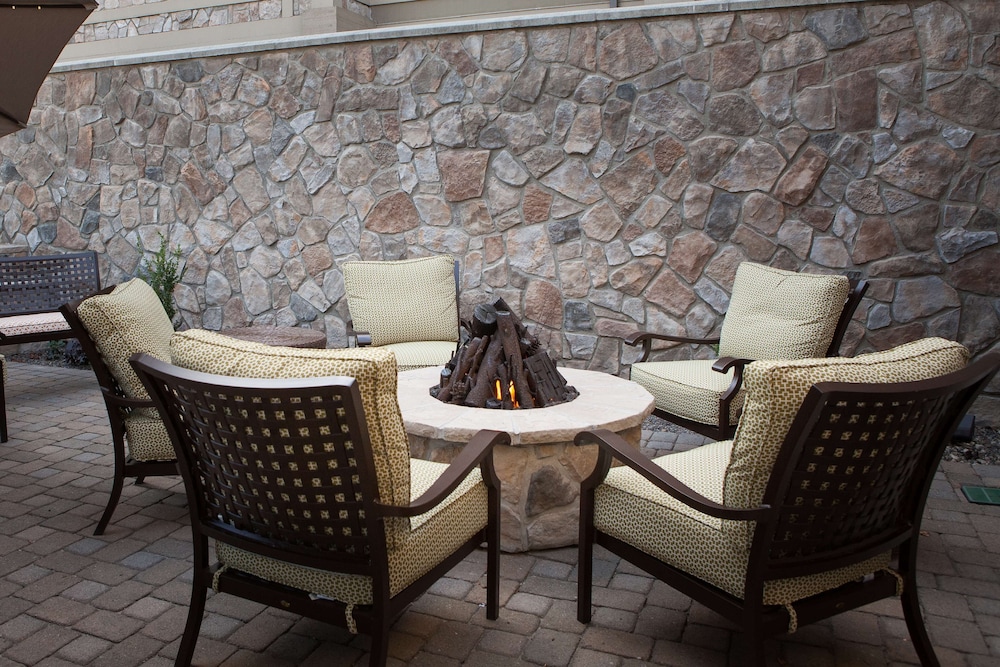 Hilton Garden Inn Boise Eagle - photo 89