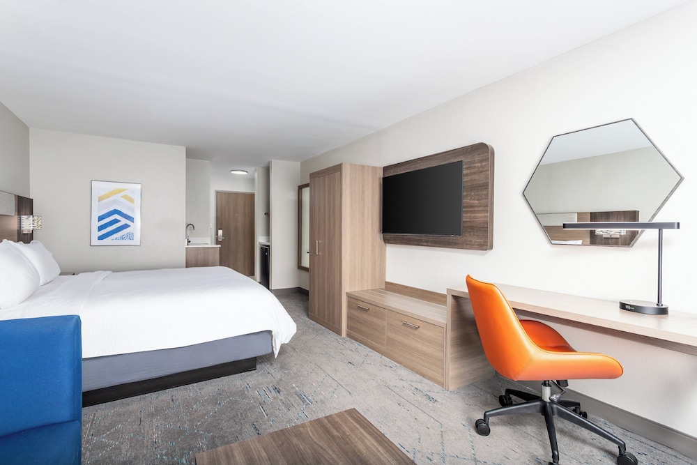 Holiday Inn Express & Suites Lancaster by IHG - photo 22
