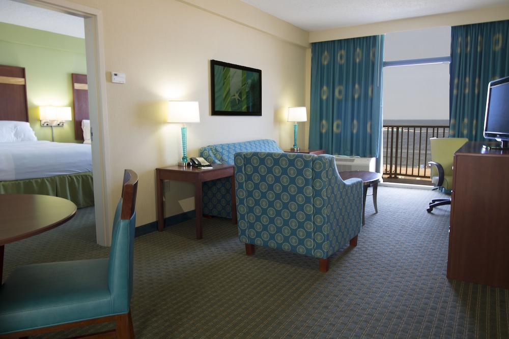 Holiday Inn & Suites Virginia Beach North Beach by IHG - photo 13