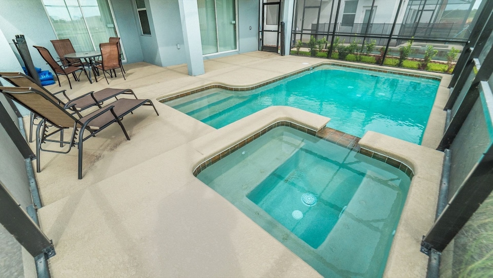 4742 Sleepy Hollow Drive - photo 25